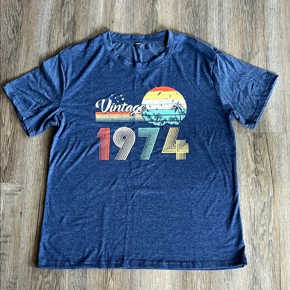 Amazon Essentials Blue Graphic Tee - Picture 1 of 5